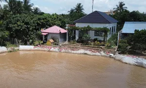 Đồng Tháp công bố tình huống khẩn cấp sạt lở sông Tiền