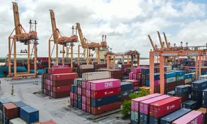 HSBC nâng dự báo tăng trưởng Việt Nam lên 7%